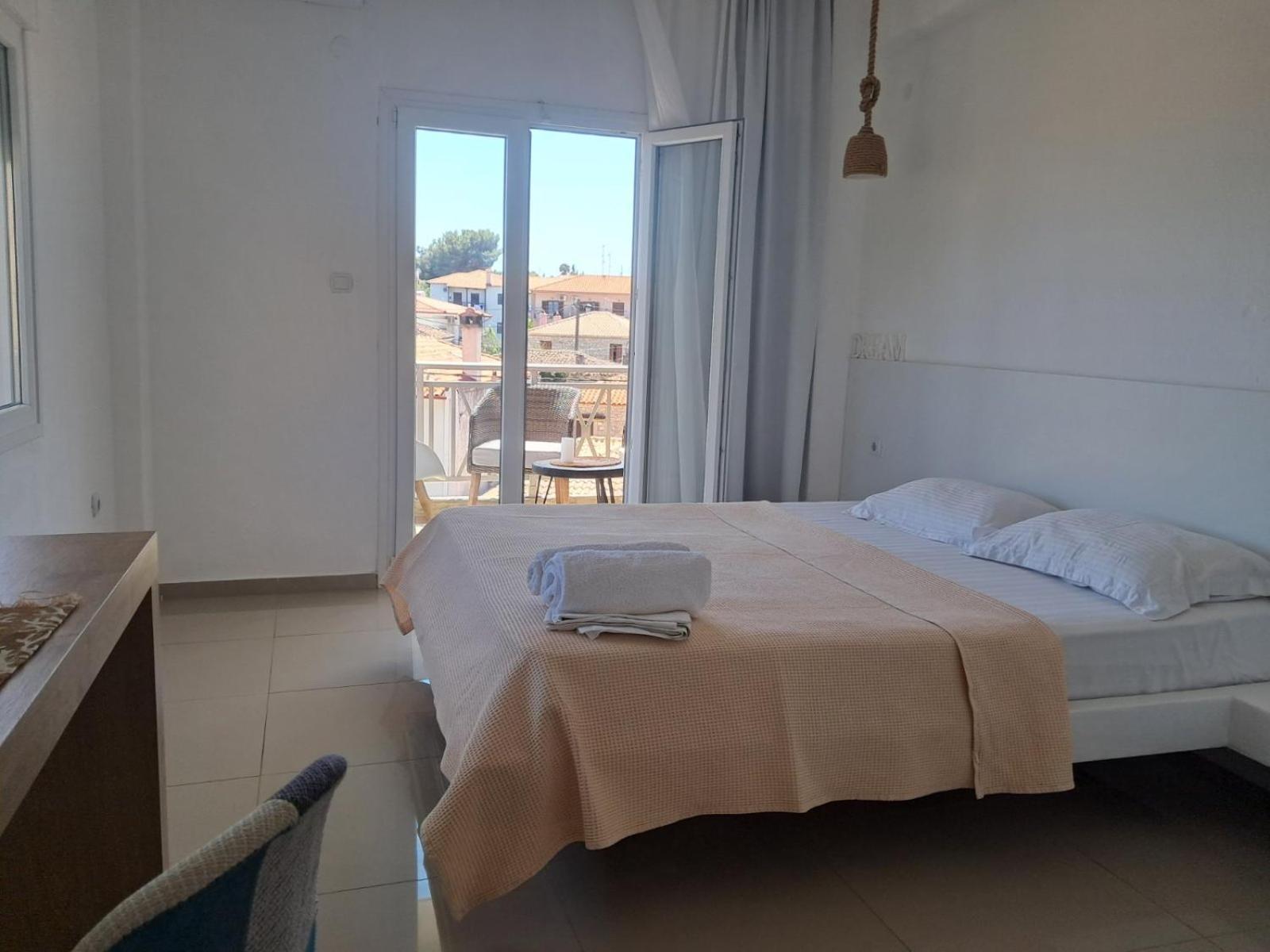 Afytos Dream Suites Sea View Εξωτερικό φωτογραφία